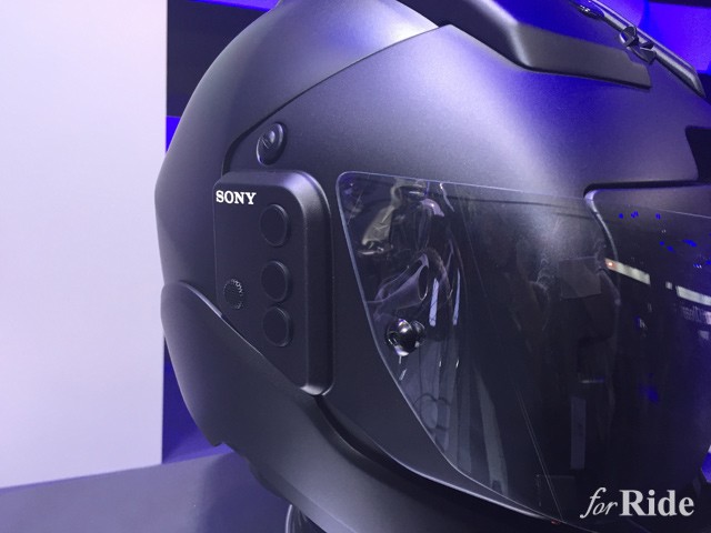 ヤマハ発動機とソニーが共同開発を進めるスマートヘルメット【東京モーターショー2015】