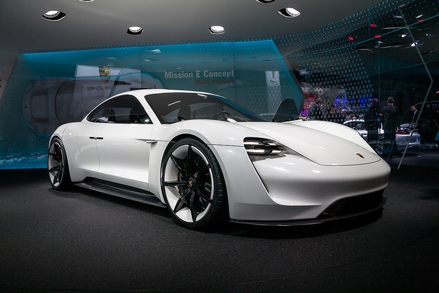 ポルシェの電気自動車「ミッションE」の市販化が決定！発売は2020年か？