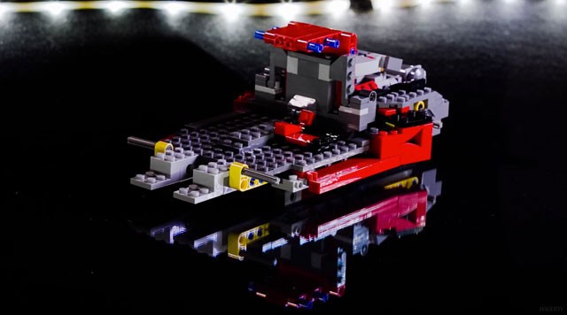 LEGOブロック製フェラーリ「F40」の製造過程を１分でまとめた動画が秀逸！