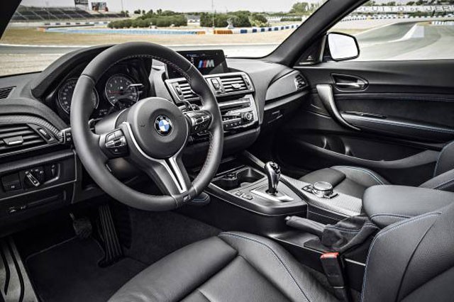 「M3」と「2002ターボ」の伝統を引き継ぐ新型BMW 「M2クーペ」が登場！