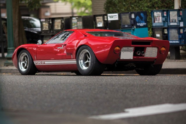 打倒フェラーリとして作られたフォード「GT40」がオークションでもの凄い金額に！