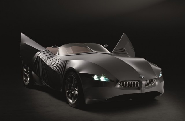 BMWコンセプトカーにインスパイアされたシューズ「X-CAT DISC」がプーマからリリース！