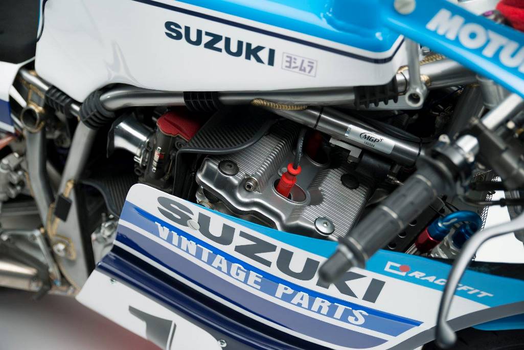 驚愕！Team Classic Suzukiが走らせるクラシックレーサー「XR69」は芸術品の領域だ！