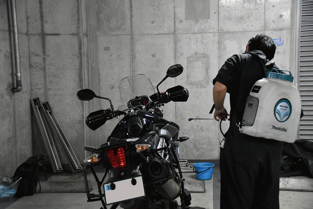 【体験レポート】バイク洗車のプロが秋葉原UDXの地下にいた！