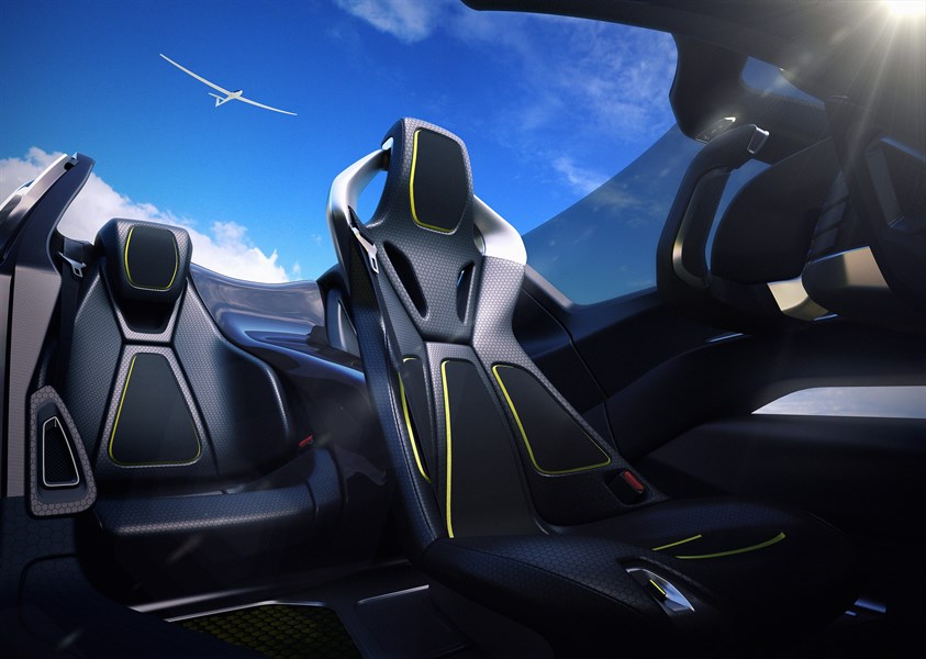 EVスポーツの可能性は無限大！滑空するように走る日産「ブレードグライダー」は現在も開発継続中！