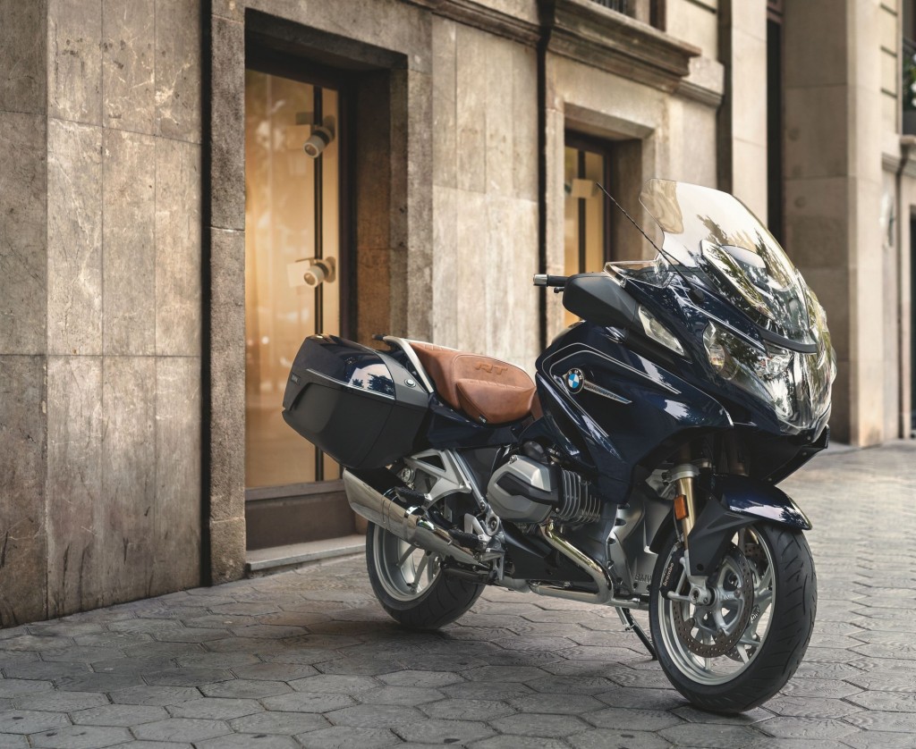 BMWモトラッドの新しい純正カスタム！高品質・エレガントな「BMW Motorrad Spezial」が始まる！