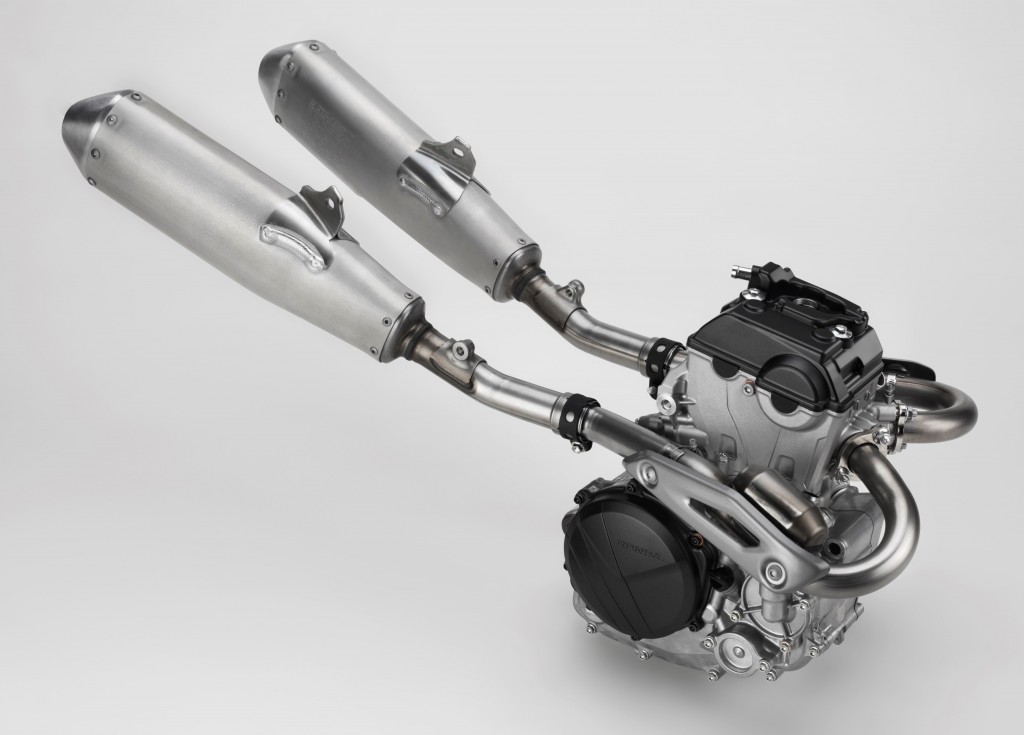 待望の国内販売が開始！フルチェンで新DOHCを搭載したホンダ「CRF250F」2018年モデルを復習だ！