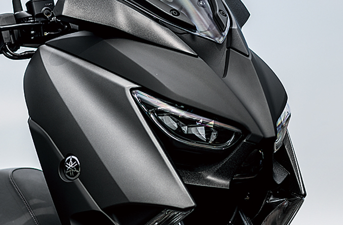 ニューモデルが登場！ヤマハ「XMAX」は走りとスタイルが魅力の250ccスポーツスクーター！