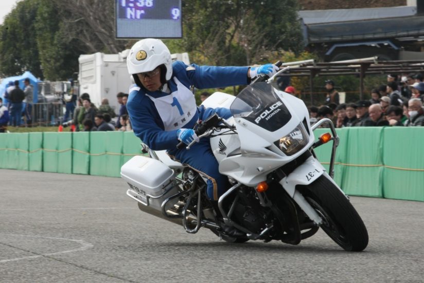 取り締まりだけじゃない 白バイ隊員 はプロフェッショナルライダーなのだ バイクを楽しむショートニュースメディアforride フォーライド