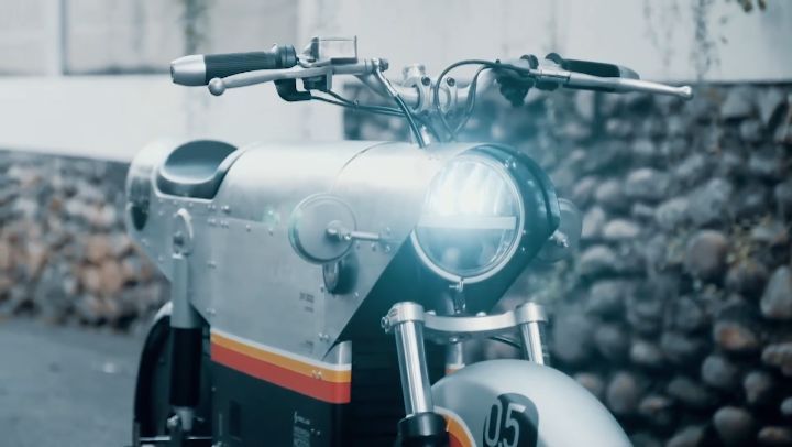 装甲版をまとった電動バイクが超クール！日本アニメからインスパイア!?