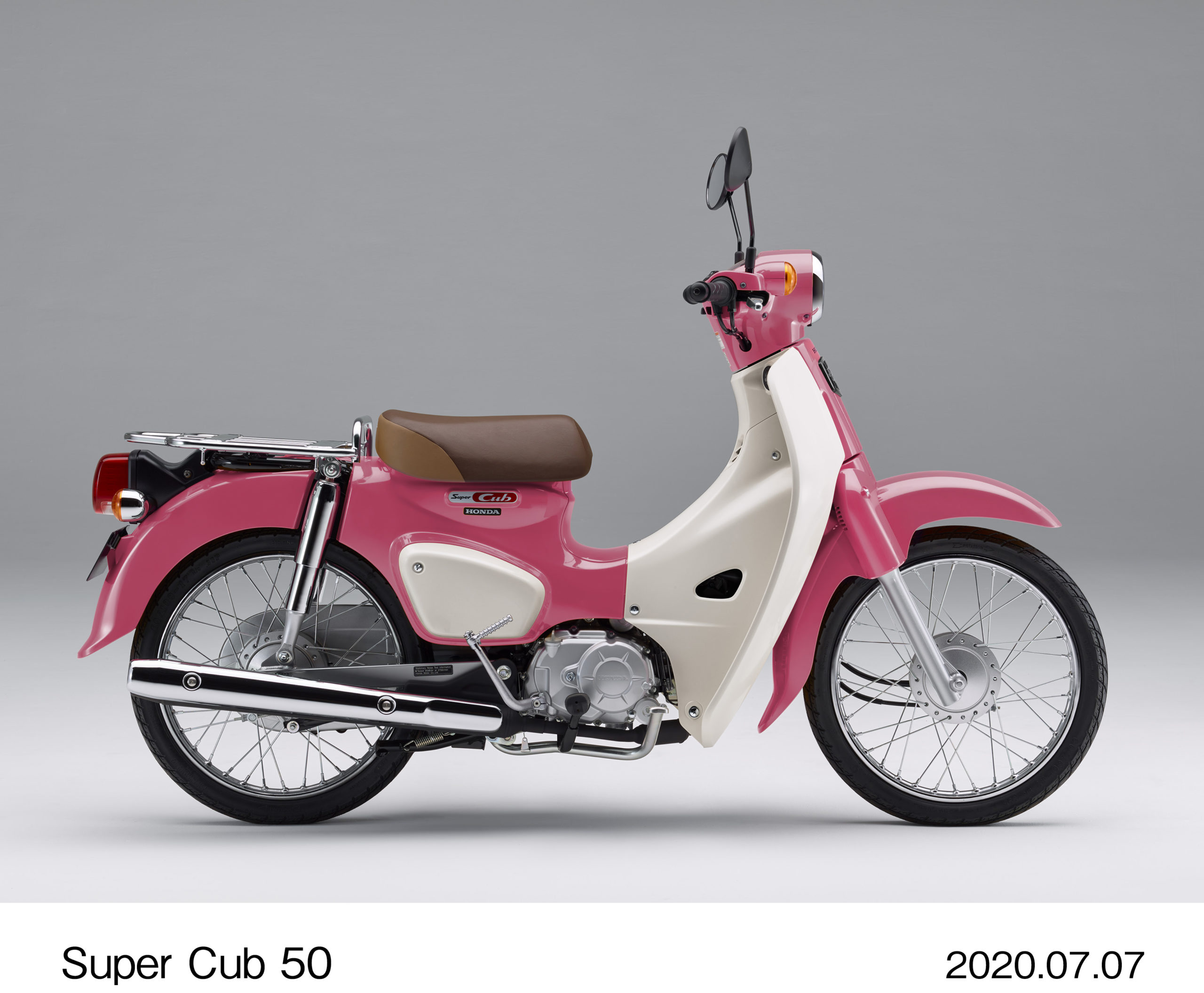 帆高と夏美のドタバタが目に浮かぶ 天気の子 Ver のホンダ スーパーカブ50 110が受注期間限定で発売 バイクを楽しむショートニュースメディアpaly For Ride プレイフォーライド