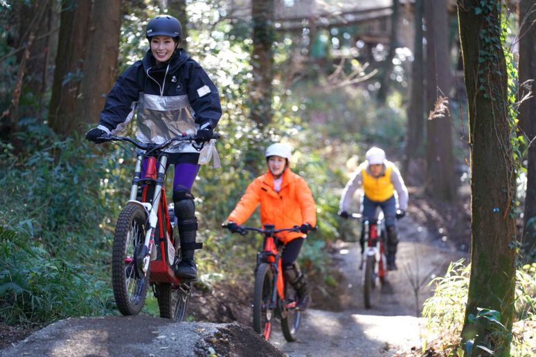 森で電動バイク体験できる施設「トレイルアドベンチャー」２号店が富士山麓にオープン！