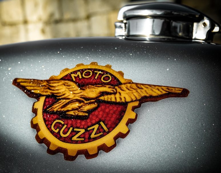 70sモトグッツィが美しいモダンネイキッドに。イギリスの「Side Rock Cycles」に注目！