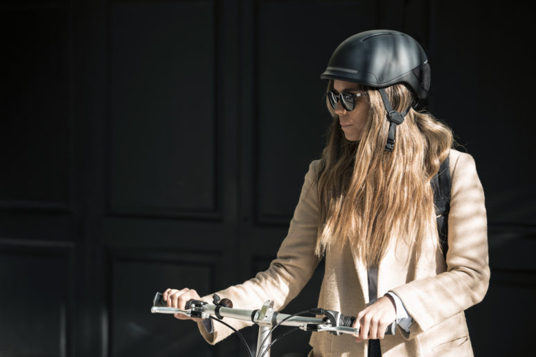 コロナで急増する事故対策にも！次世代自転車用ヘルメットがクール＆セーフティ