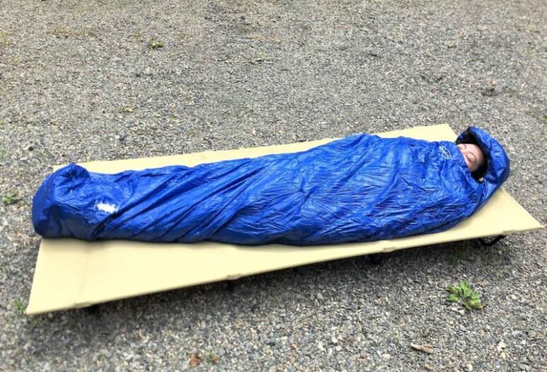 【レビュー】モンベルの夏用寝袋「シームレスダウンハガー800＃5」驚きの軽さで徒歩キャンプにも◎