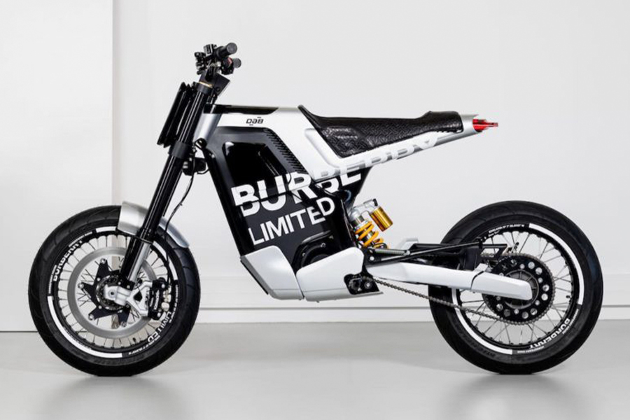 あのバーバリー”Bシリーズ”にDAB Motorsとコラボした電動バイク「コンセプト-E RS バーバリーエディション」が登場！