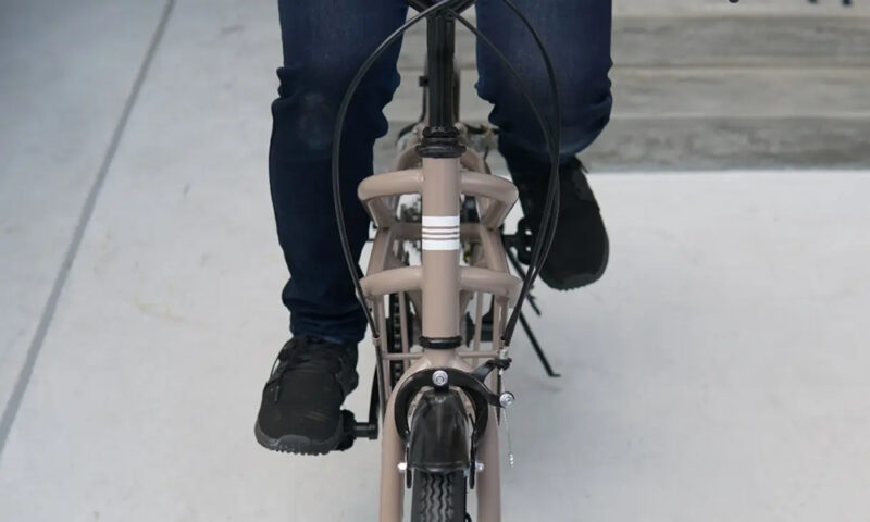 【税込3.3万円】フレームにカゴを備えた新しいフレーム構造の小径自転車「TOTE-BIKE(トートバイク)」