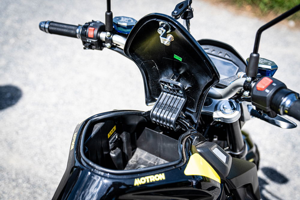【44万円】小型でパワフルなワンパク電動バイク！モートロン「Vizion」が面白すぎる！