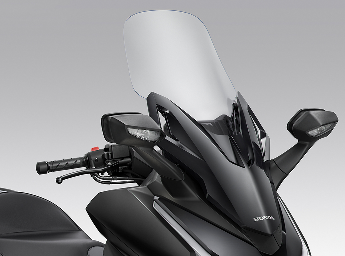 【機能性に優れた250ccモデル】ホンダの新型「フォルツァ」はビッグスクーターの大本命！