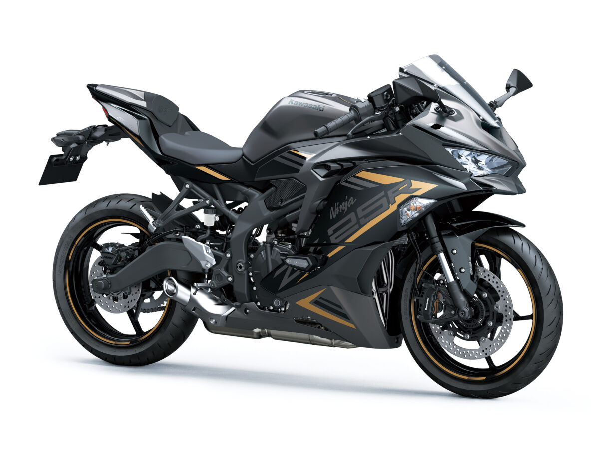 【2023年版】新車で買える国産250ccMTバイク一斉比較【全14モデル】