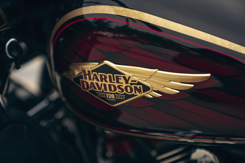 【ハーレー2023年モデル】ハーレーダビッドソン創業120周年を記念した「アニバーサリーコレクション」が7台追加！