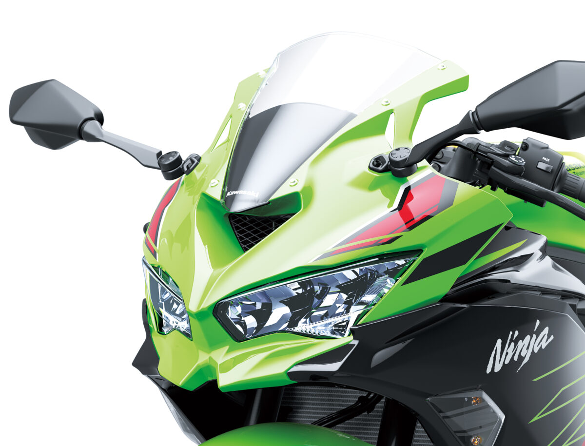 カワサキが3車種のニューモデルを一挙に国内販売!?「Ninja ZX-4R」シリーズは4気筒エンジン搭載のフルカウルスーパースポーツ！