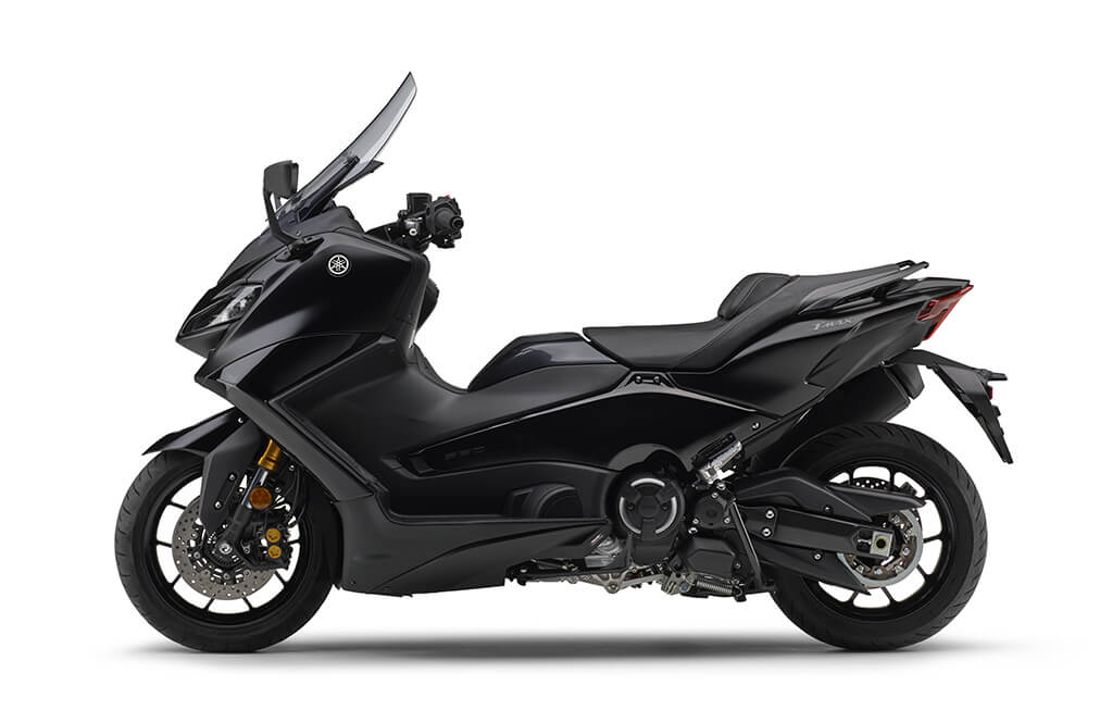 ヤマハのスポーツスクーター「TMAX560 ABS」と「TMAX560 TECH MAX ABS」の2023年モデルが発売！