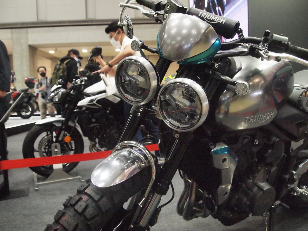 トライアンフはハイパフォーマンスモデル「ストリートトリプル765 Moto2エディション」が大注目！【東京モーターサイクルショー2023】