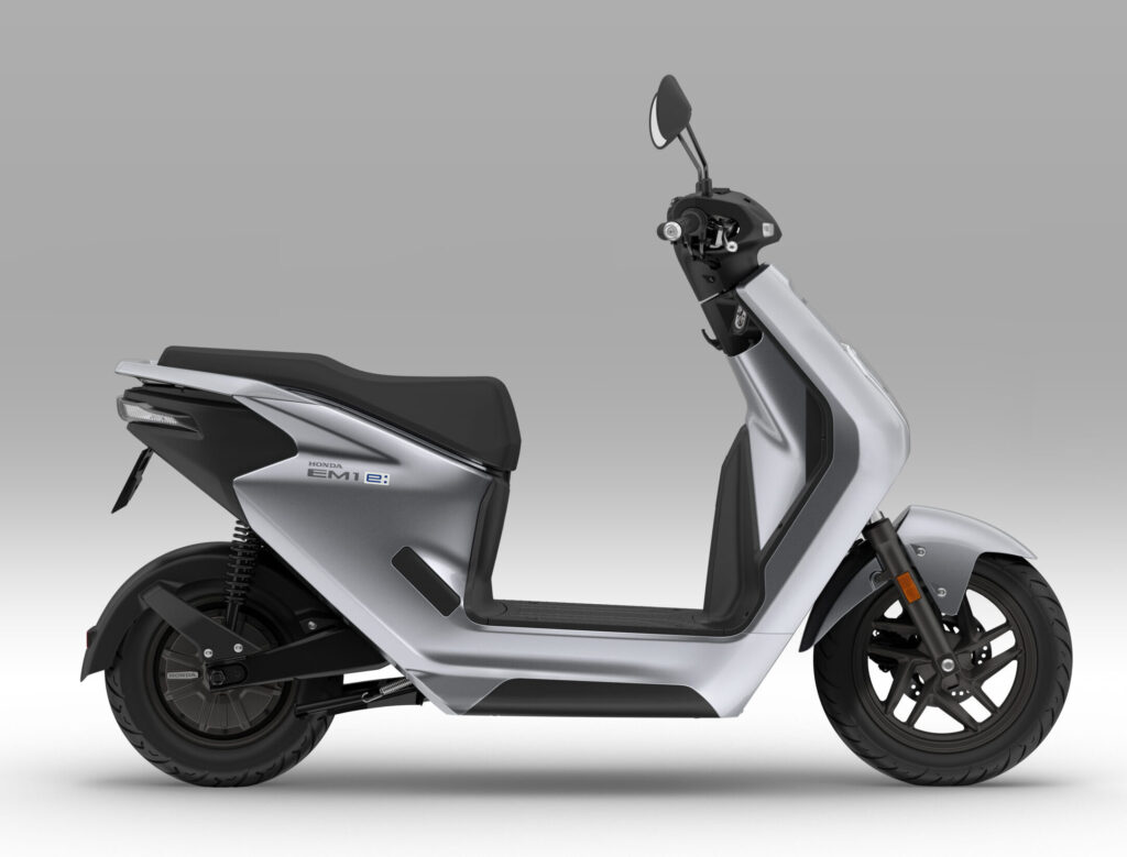 実質約20万円で購入可能！ホンダの国内初となる一般ユーザー向けEVスクーター「EM1 e:」は8月に発売開始！