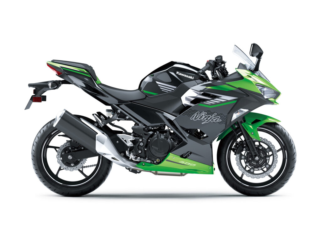 【注目の2024年モデル】カワサキ「Z400＆Ninja 400シリーズ」に待望のニューカラーが登場！