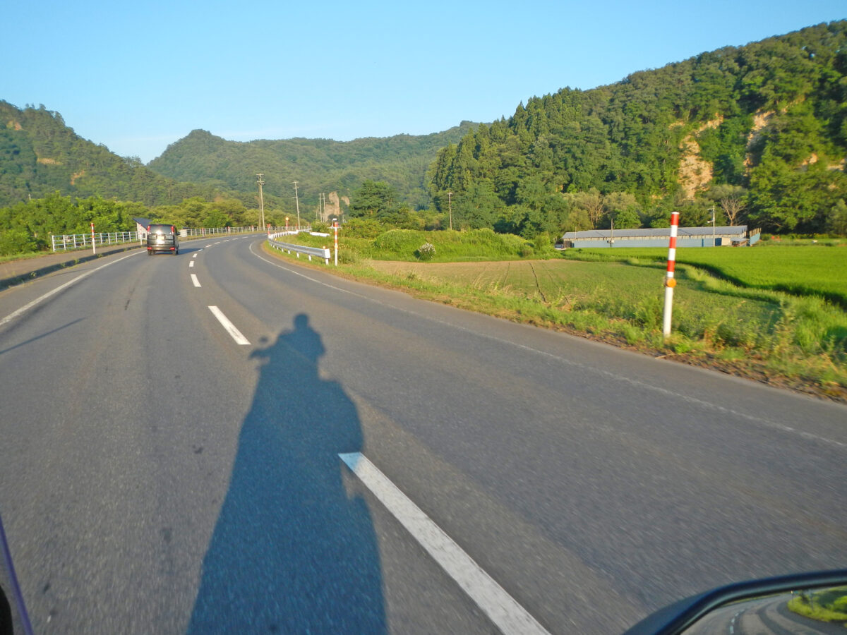 初めてバイクに乗った衝撃が蘇る！ヤマハテネレでみちのくテネレ旅【コラム】