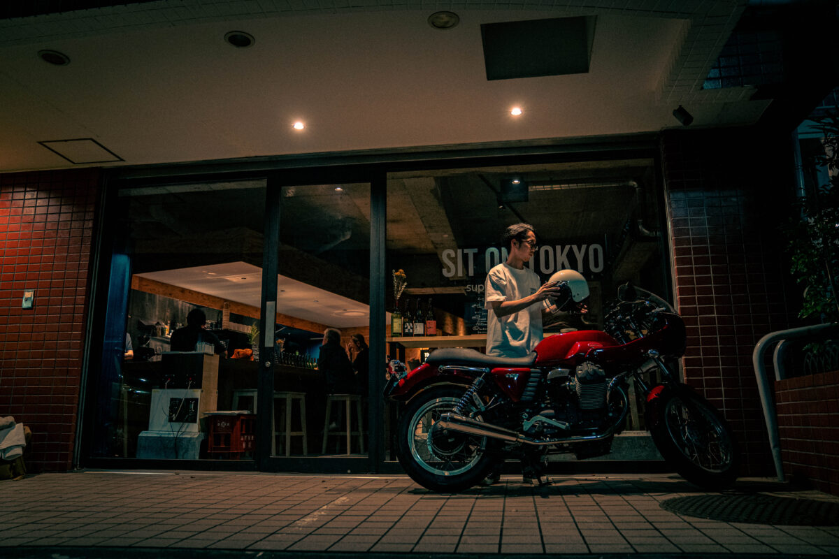 【バイクもOK】クルマ好きの溜まり場「SIT ON TOKYO」(東京・世田谷)