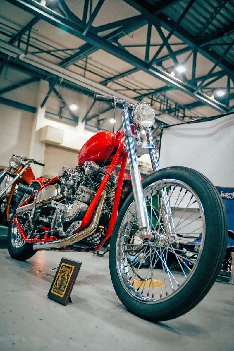 ティファニーの壺から着想を得たナックルヘッドチョッパー