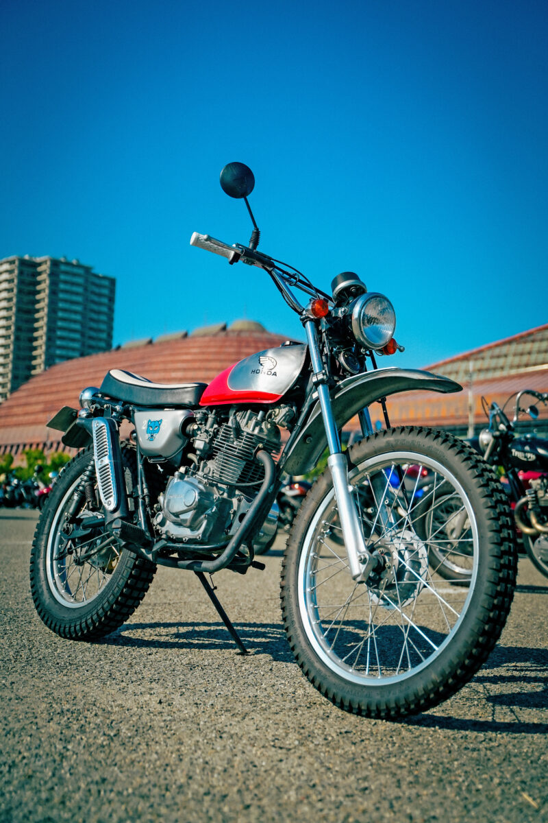 ライフスタイルを彩る「赤い」相棒