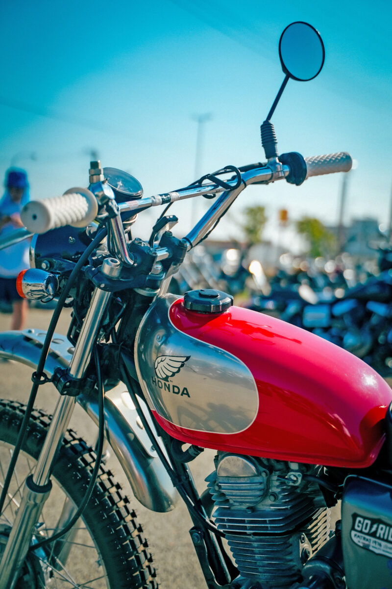 ライフスタイルを彩る「赤い」相棒