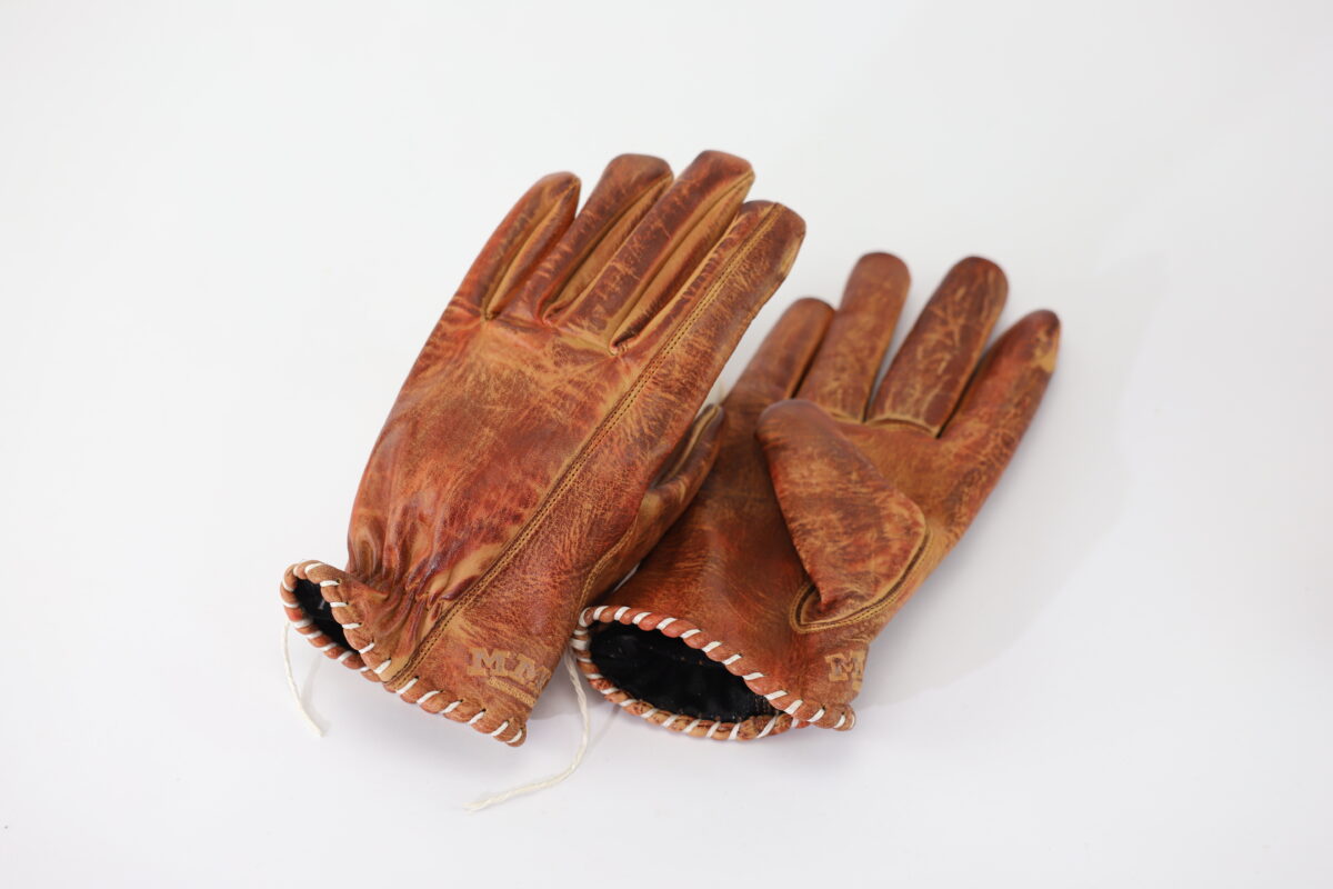 M&Msのこだわりが詰まった本革グローブ「MMS DIRTY GLOVES」