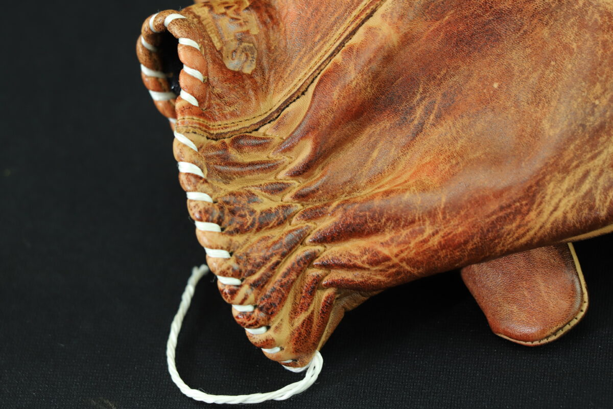 M&Msのこだわりが詰まった本革グローブ「MMS DIRTY GLOVES」