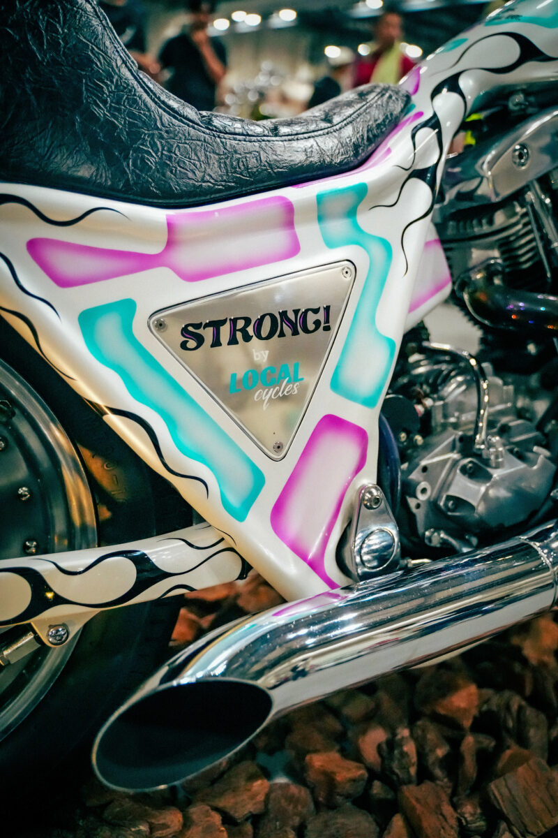 ドラッグレーサーへと仕立てられたFXRS