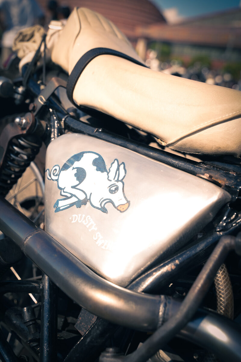 小さくて少し古いヤマハ