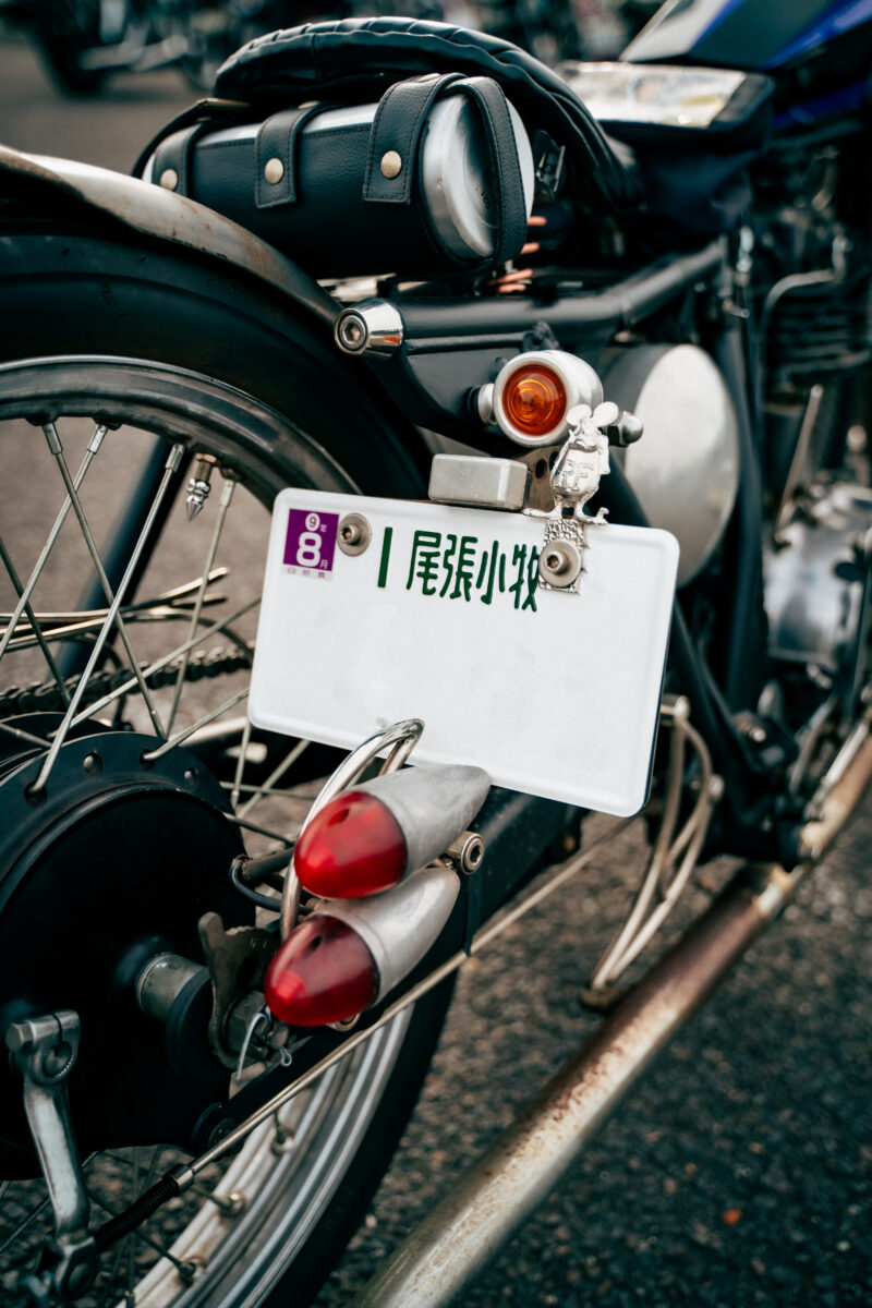 ロー&ロングスタイルが引き立つ250TR